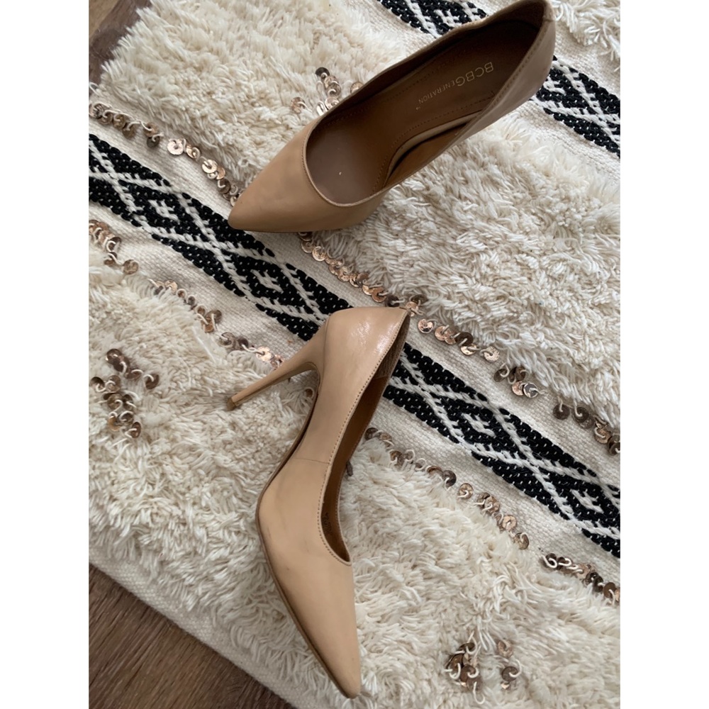 BCBGeneration Nude leather pumps